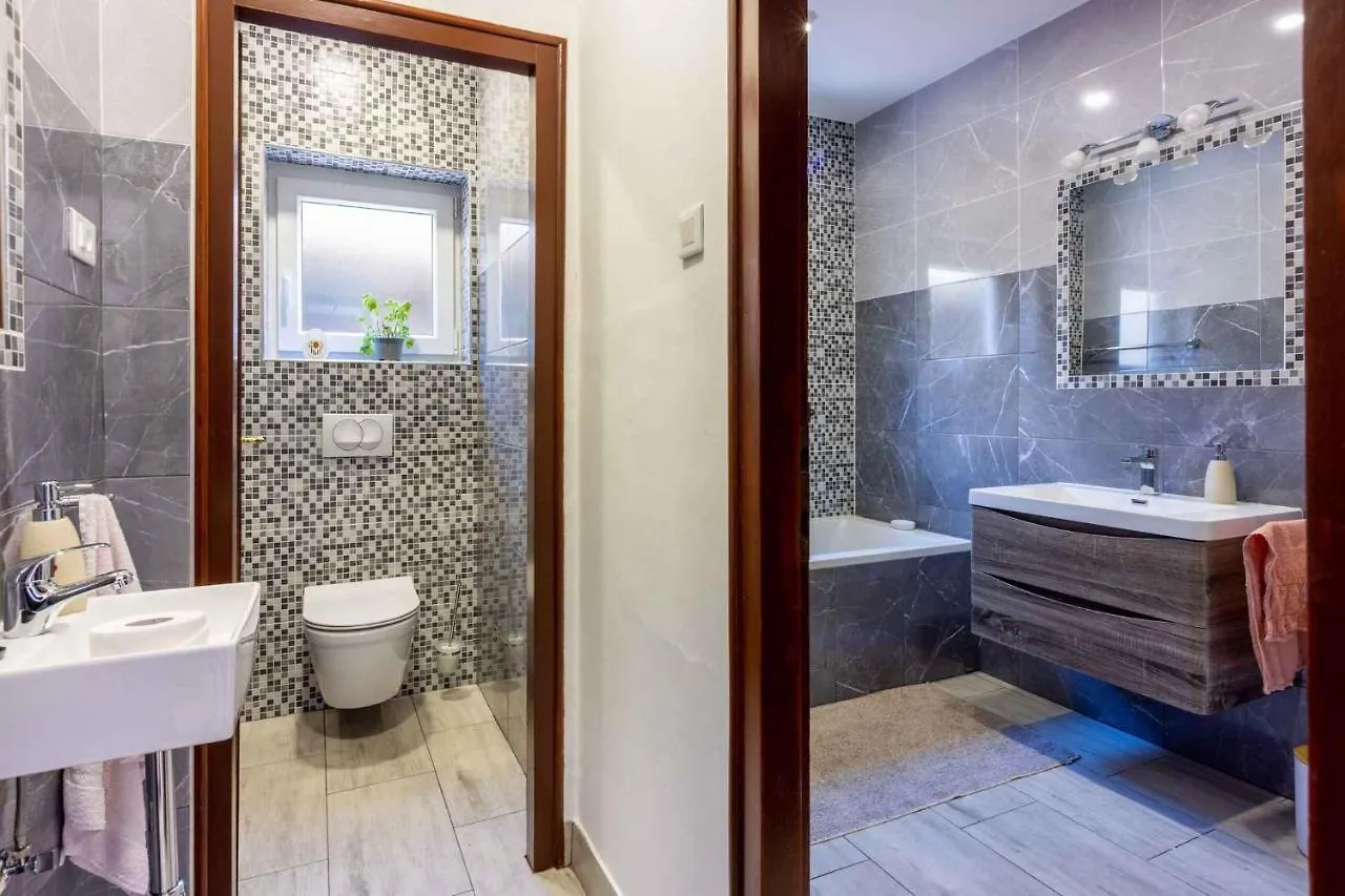 Three-Bedroom Apartment In Crikvenica XIII Sopaljska Croatia